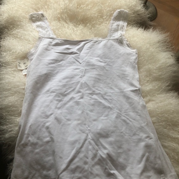 BNWT Lace embroidered Steve women’s casual Pajama top camisole in size medium!! - Picture 2 of 8